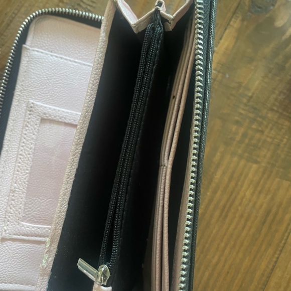 Betsy Johnson Clutch/wristlet Black - Picture 3 of 7